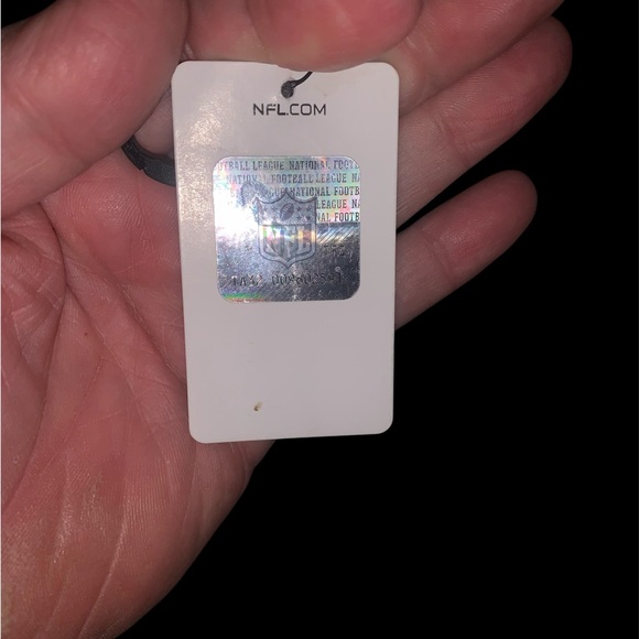 NFL Falcons Black Cap with Red Highlights youth size - Picture 4 of 4